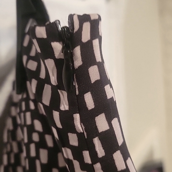 Vince Camuto Wrap skirt zip up Black & Beige size 4 - Picture 6 of 8
